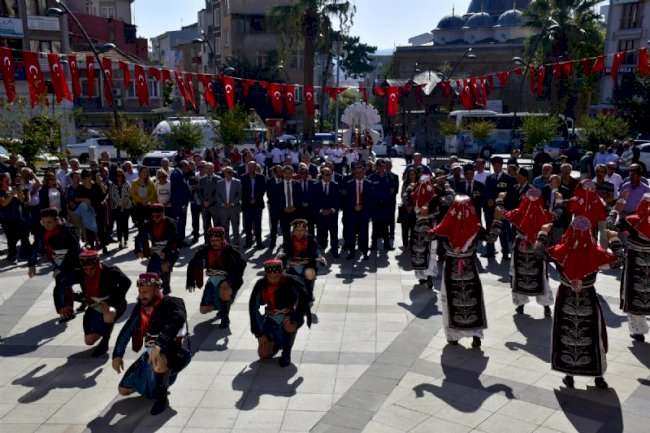 GÖNÜLLERİN ŞEHRİ BİGA’DA COŞKULU KUTLAMA  ERDOĞAN; “HEMŞEHRİLERİMİZLE BİRLİKTE NİCE 100 YILLARA'' (08.09.2022)