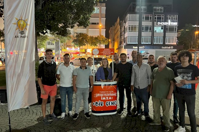 AK Partili gençler sahada…