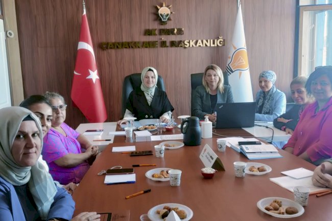 AK Parti’de Sandık Eğitim Toplantısı yapıldı