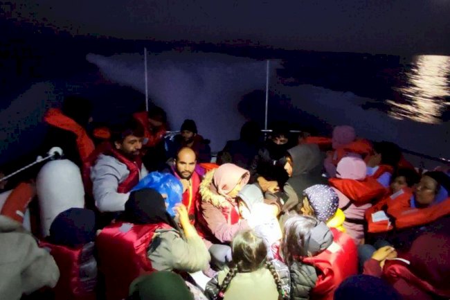 38 DÜZENSİZ GÖÇMEN ÖLÜMDEN DÖNDÜ (13.10.2022)