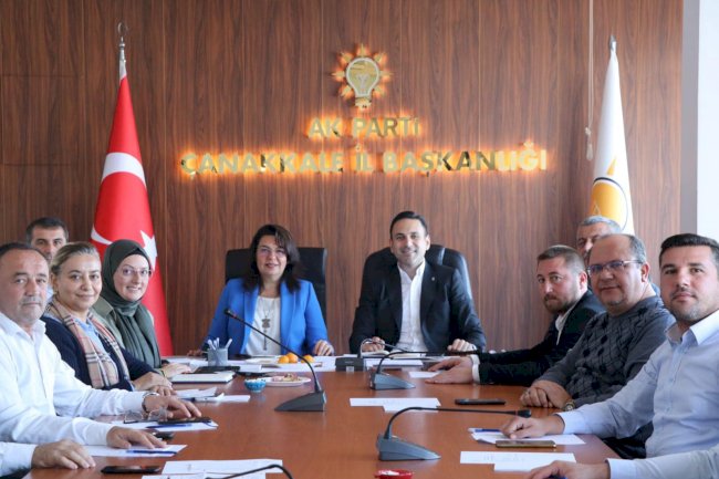 AK Parti’de İlçe Başkanları toplantısı 