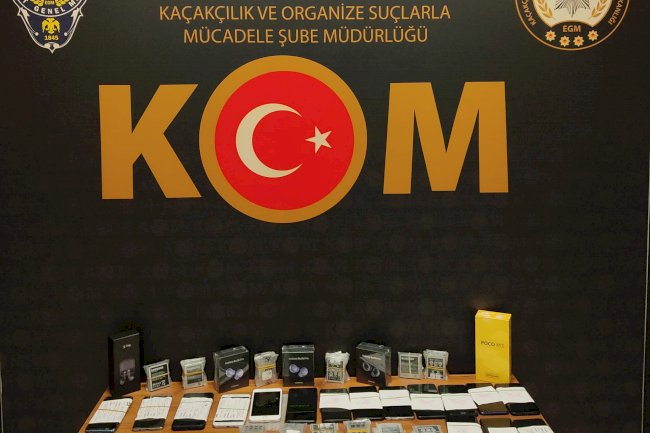 Gümrük kaçağı telefonlara el konuldu (27.10.2022)