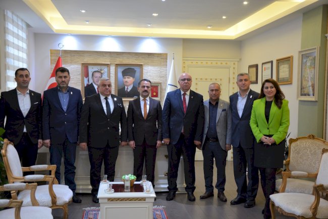 Yeni yönetim Vali Aktaş ile görüştü (24.11.2022)