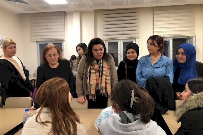 İskenderoğlu, gençlerin taleplerini dinledi 