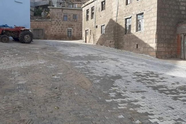 Ahmetçe Köyü yoluna parke taşı 