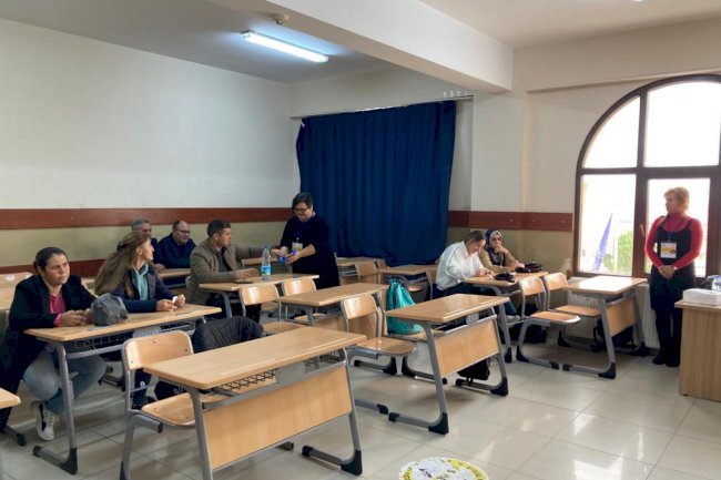 Ezine’de ‘Aile Okulu Projesi’