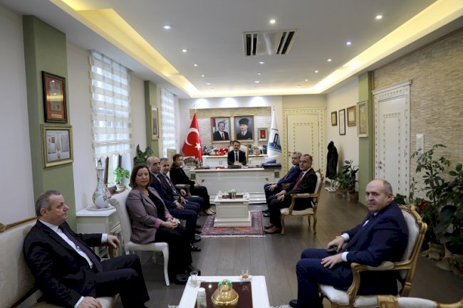 Proje hakkında bilgi aldı