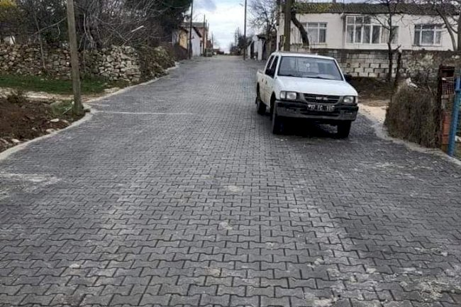 Bir köy daha parke taşa kavuştu