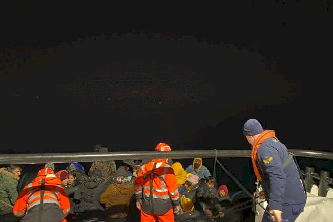 32 düzensiz göçmen kurtarıldı