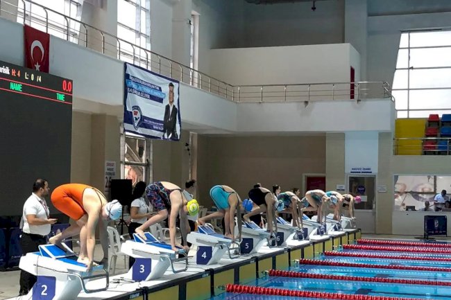 Çanakkale’li Sporcular Yüzme Müsabakalarında Gururlandırdılar