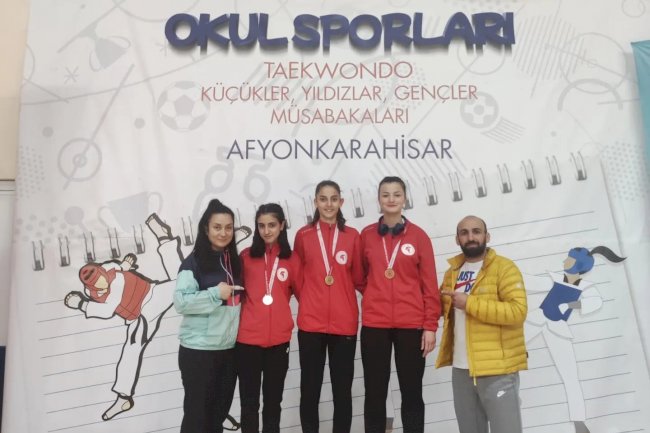Afyonkarahisar’dan Madalyalarla Döndüler