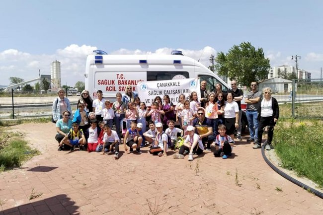 Miniklere Ambullans Tanıtıldı