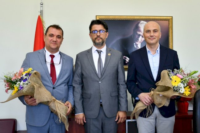 ÇOMÜ’De Devir Teslim Töreni Yapıldı