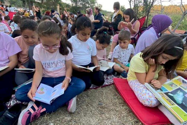 7’den 77’ye Kitap Okudular