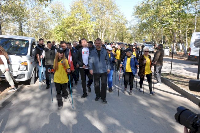 Biga’da doğa yürüyüşü düzenlendi