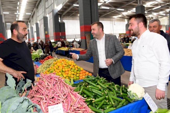 Başkan Yüksel’den pazar ziyareti