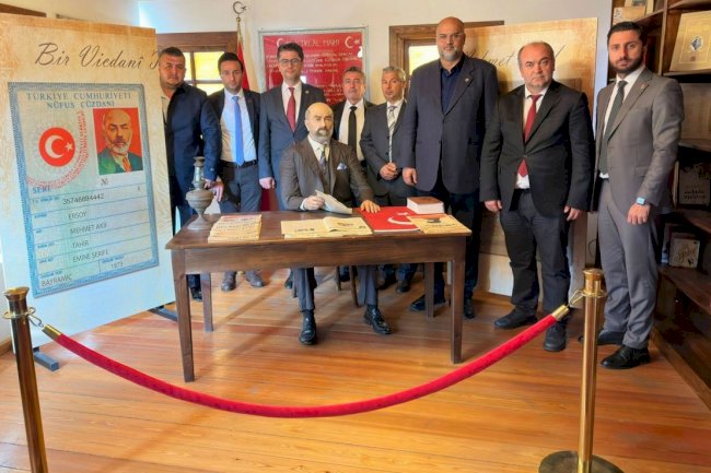 Rektör Erenoğlu’ndan Mehmet Akif Ersoy Müze Evi’ne ziyaret