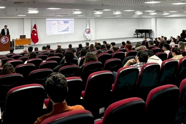 Öğrencilere Eğitim Enstitüsü Seminerlerinin 6.’sı gerçekleştirildi