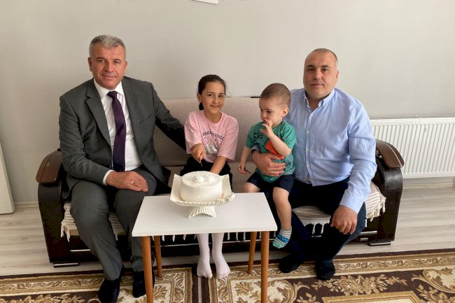 Başkan Elbi, Hümeyra’nın doğum gününü kutladı