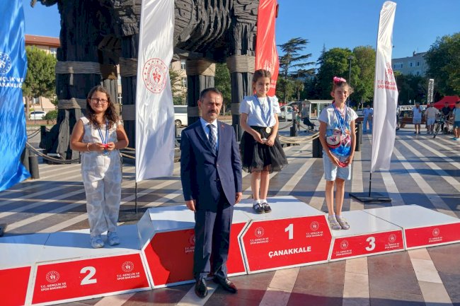 Resim Yarışmasının ödülleri takdim edildi