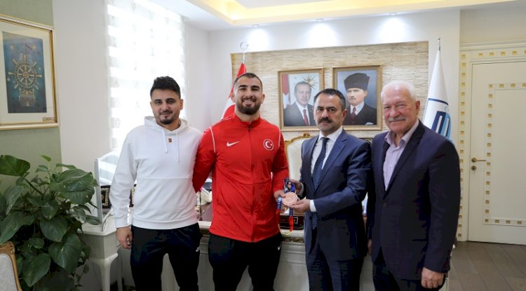 Vali Aktaş, Aktürk’ü tebrik etti 