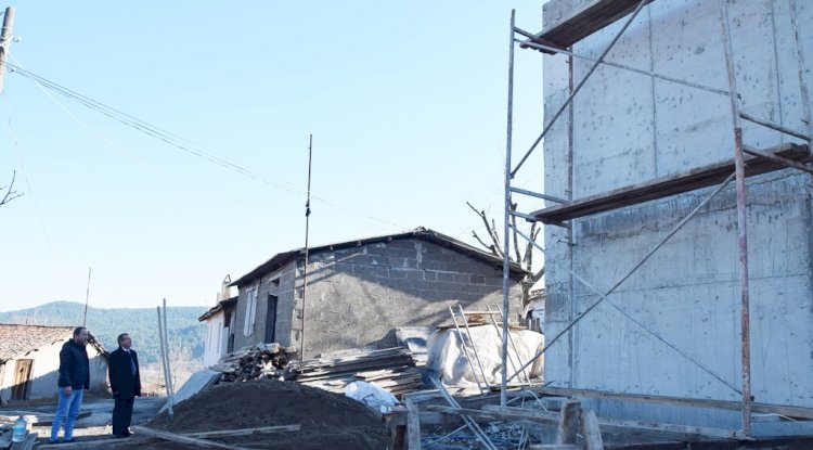 Su deposu inşaatını inceledi