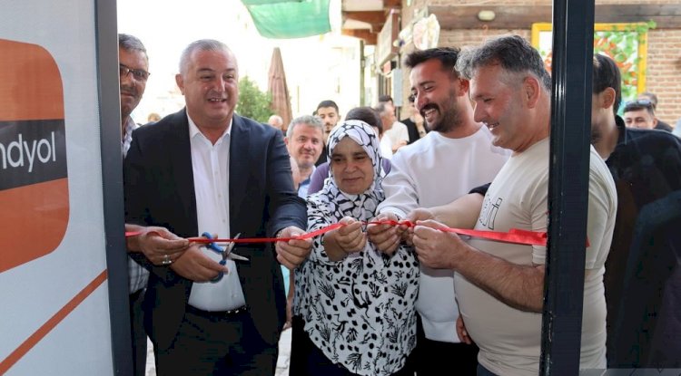 Geyikli’de Woxzo Giyim Mağazası açıldı