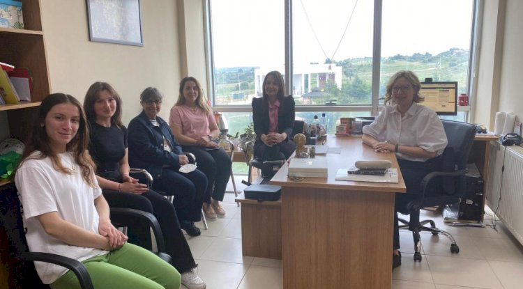 Akademisyenler toplantıda buluştu