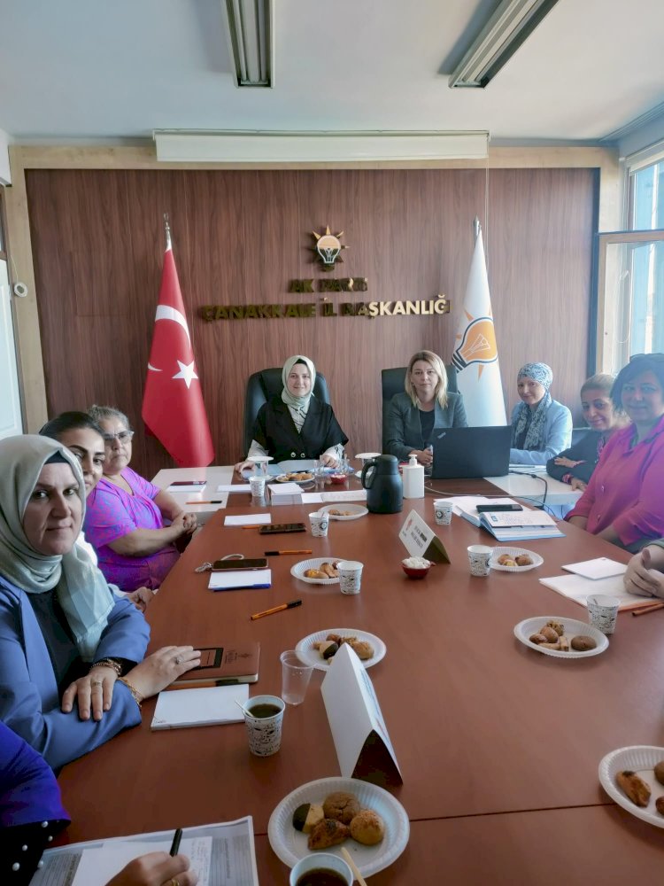 AK Parti’de Sandık Eğitim Toplantısı yapıldı