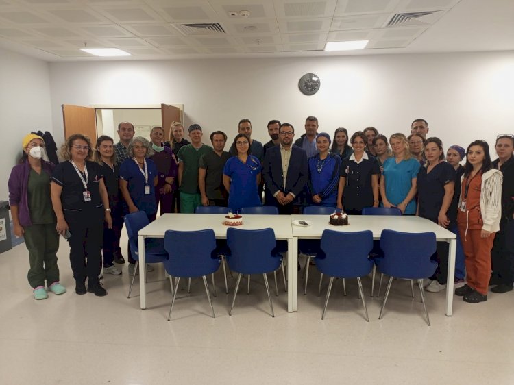 Devlet Hastanesi’nde pastalı kutlama 