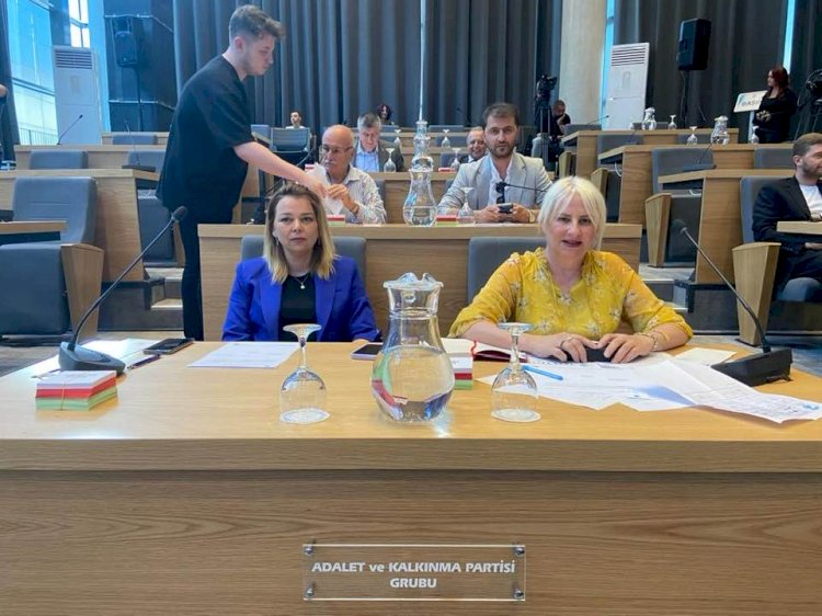 Yüksel’den Gökhan’a Eleştiri “Kardeşlikten, eşitlikten ve sevgiden yana değilsiniz”