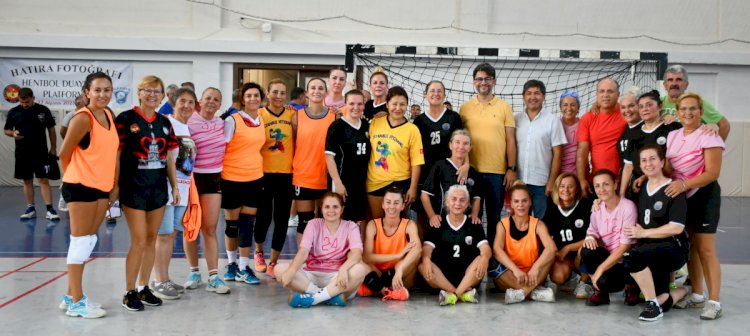 ÇOMÜ’DE hentbol buluşması yapıldı